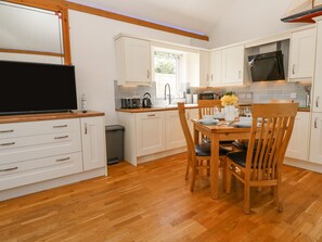 Dining - Kensa (Redruth)