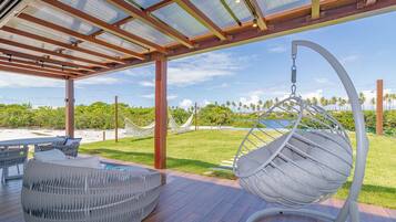 Chalet | Outdoor dining