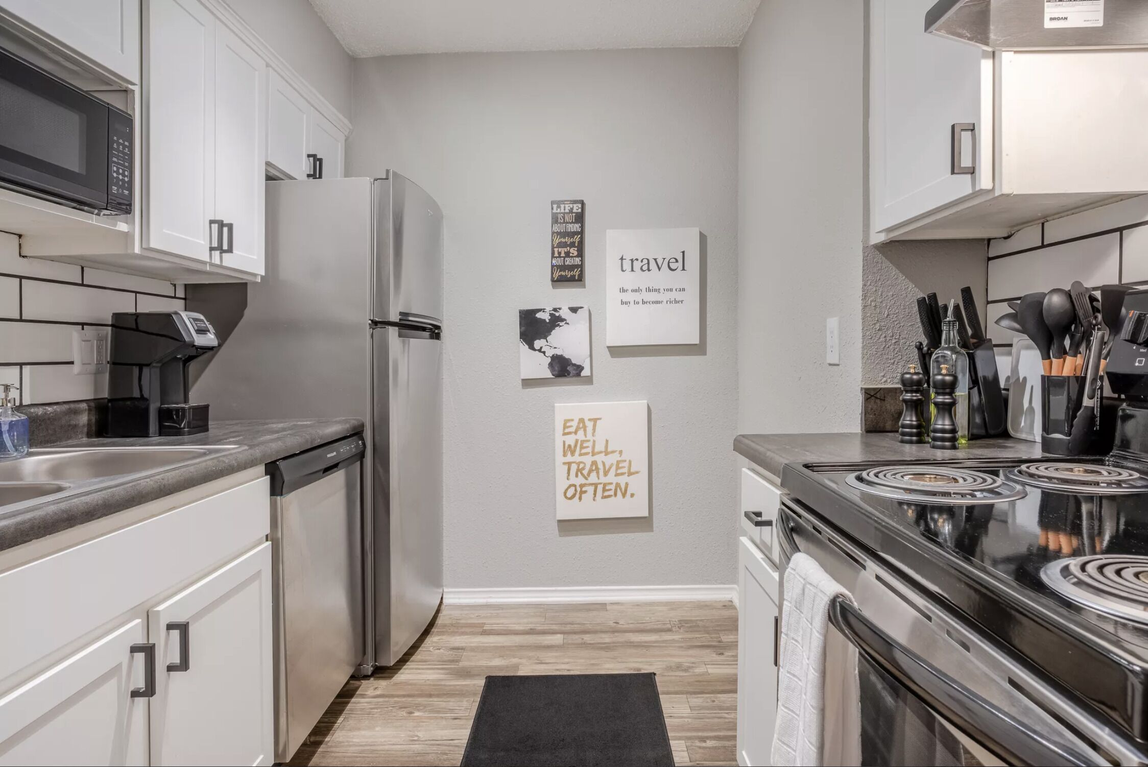 Tropical Vibe 1BR Unit near AT&T Stadium