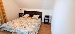 5 chambres, lit parapluie, Wi-Fi gratuit, draps fournis