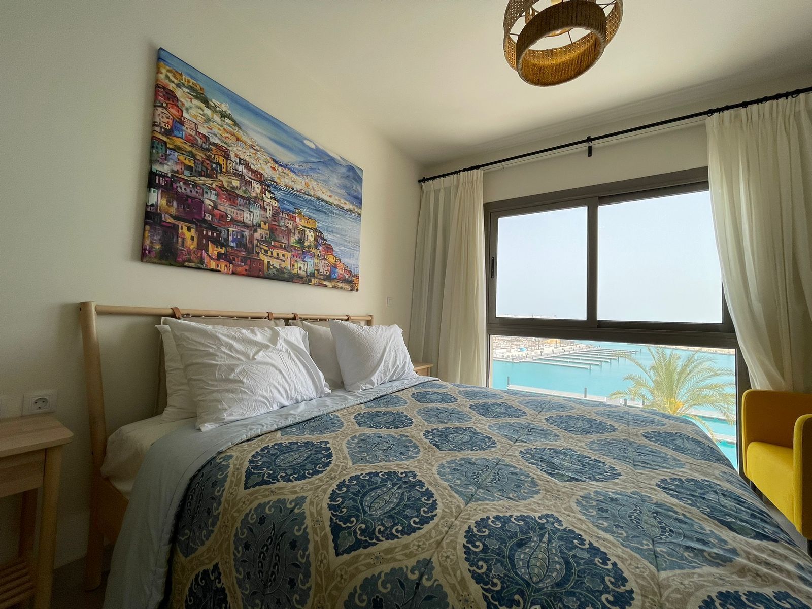 Elite Apartment | 3 bedrooms, iron/ironing board, free WiFi