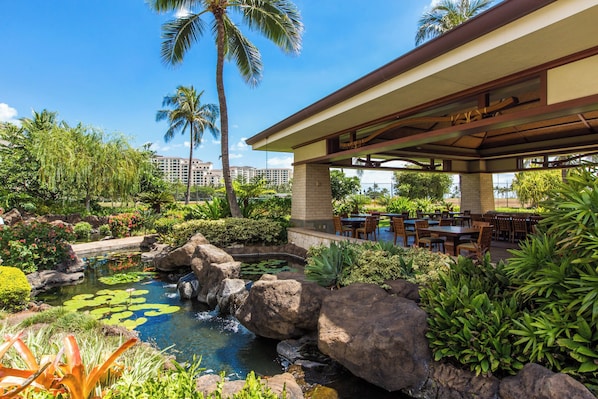 Outdoor dining - Hale Moana Ko Olina Beach Resort! (Kapolei)