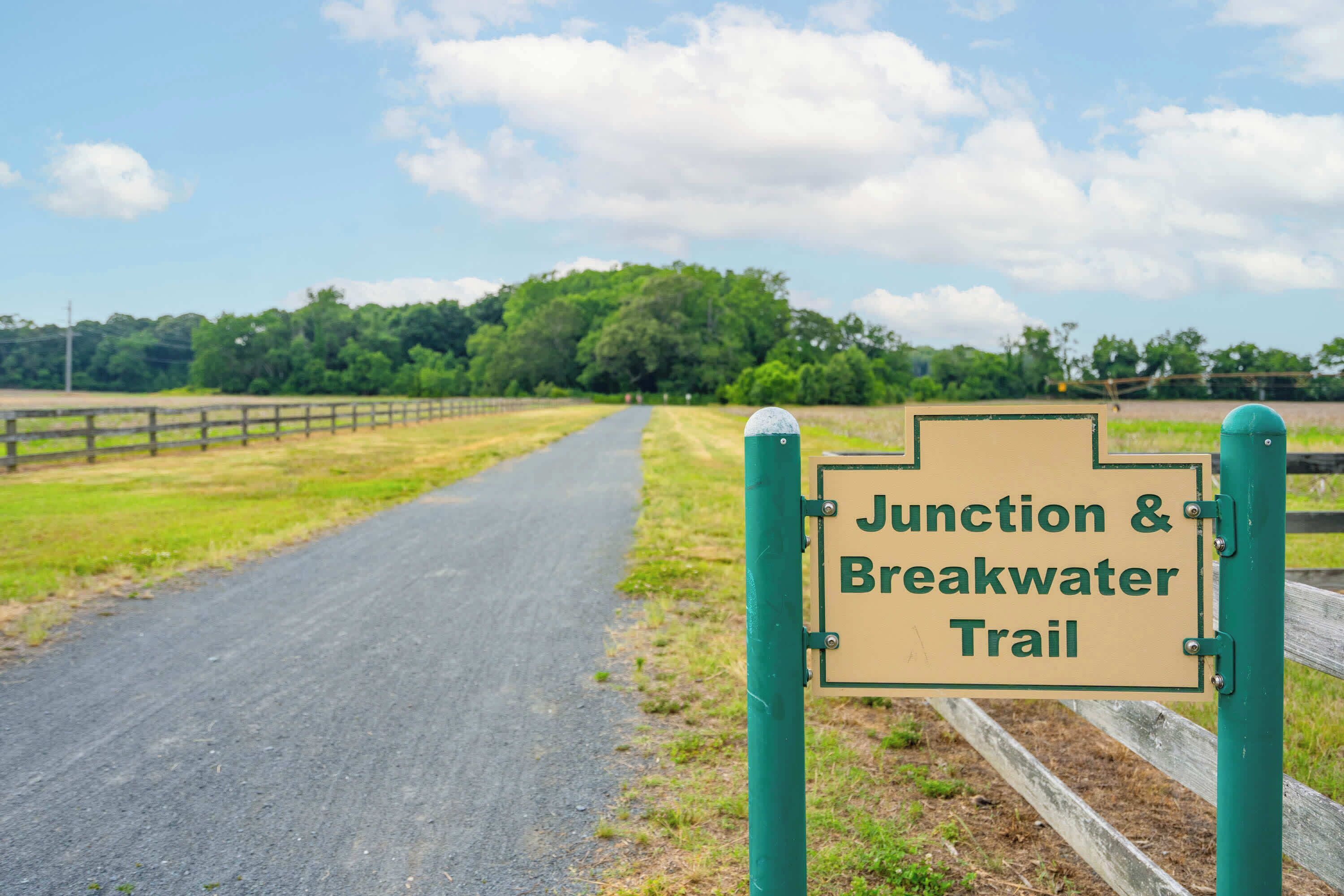 A sign for the Junction & Breakwater Trail.