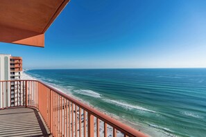 Condo, varias camas, balcón, vista al océano (Sunset Shores) | Áreas de la propiedad