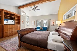 House, Multiple Beds, Kitchen | 5 bedrooms, individually decorated, individually furnished, free WiFi