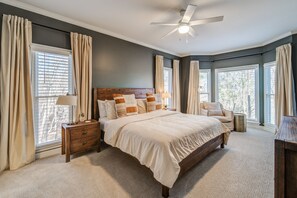 House, Multiple Beds, Patio, Mountain View (Summit Oaks Manor) | 4 bedrooms, individually decorated, individually furnished, free WiFi - Luxury Mountain Home in Big Canoe! Golf / Lake / EV / Game Room! (Jasper)