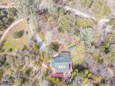 Happy Days Retreat With Private Pool!