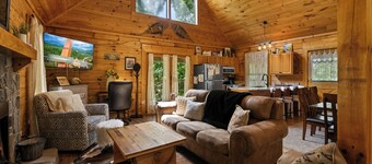 Newly Renovated Cabin w/ Hot Tub, Lake & Bbq!