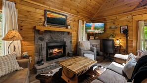Cabin, Berbilang Katil, Hot Tub (Little Lake Lookout) | Ruang tamu