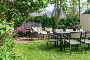 Outdoor dining - Downtown Historic Home | Hot Tub (Nantucket)