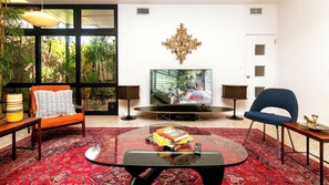 Ferienhaus, Mehrere Betten, Kamin, Gartenblick (Mid Century Modern Experience) | Innenbereich