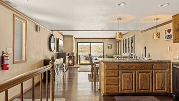 Condo, Multiple Beds, Balcony, Mountain View (The Adler's Nest) | Interior