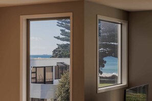 Interior - Sun filled & Spacious with Ocean Views & beach (Mount Maunganui)