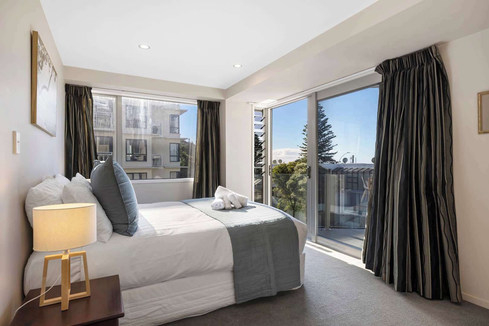 4 soverom, skrivebord, strykejern/-brett og wi-fi