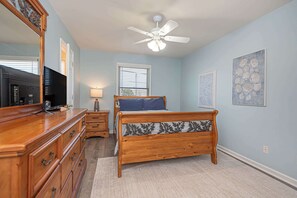 3 bedrooms, WiFi, bed sheets