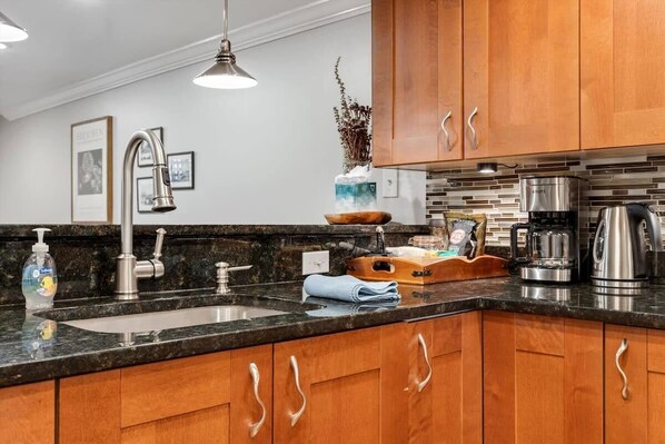 Fridge, microwave, oven, stovetop - Entire 1-BR Apt in NoMa / Eckington (Washington DC)