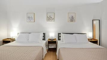 3 slaapkamers, een strijkplank/strijkijzer, wifi, beddengoed