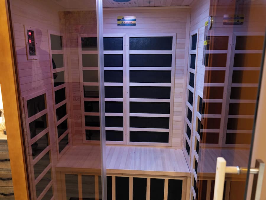 Royal Studio Suite | Desk, free WiFi, bed sheets