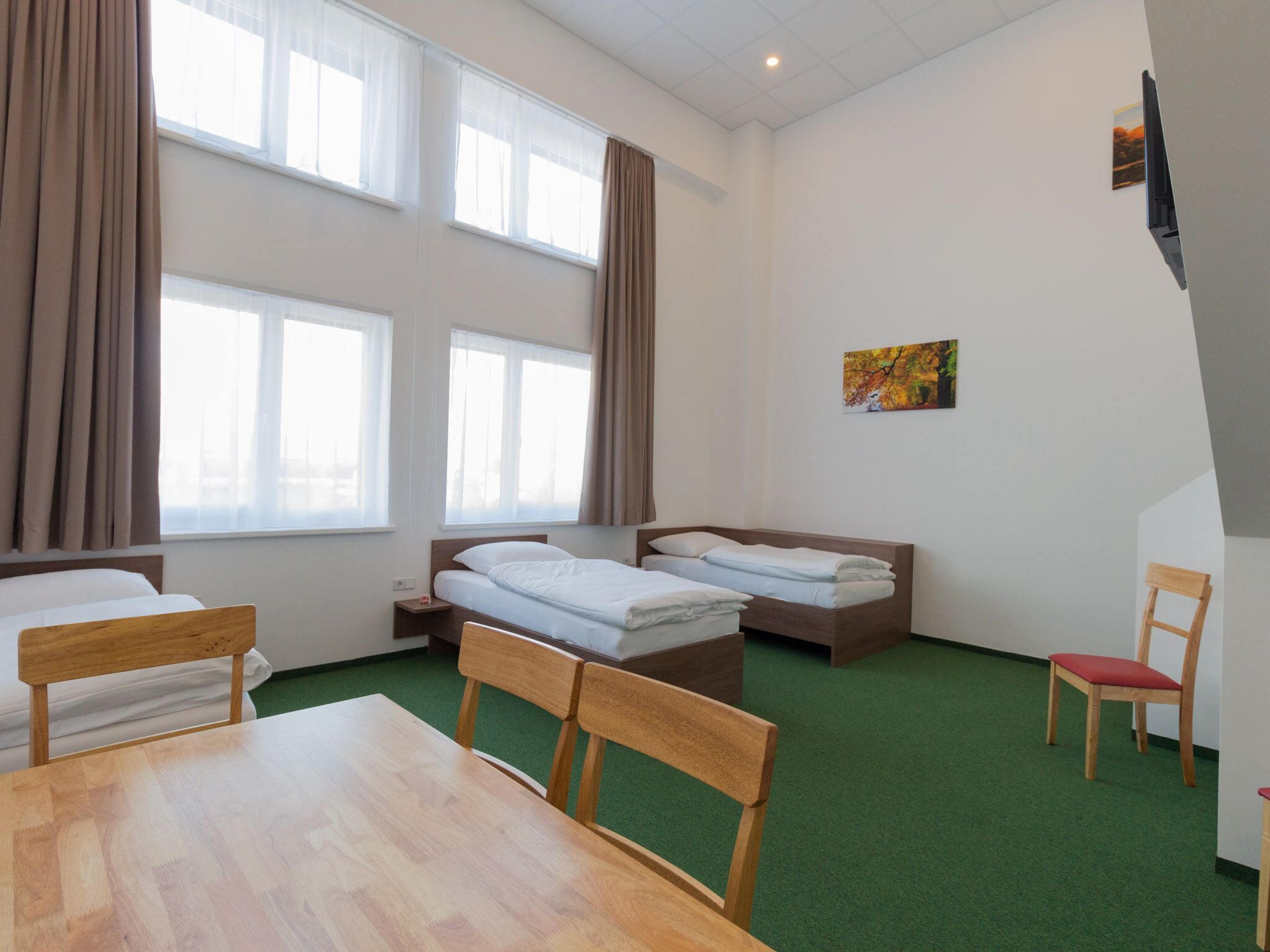 Basic-Vierbettzimmer | Allergikerbettwaren, schallisolierte Zimmer, kostenloses WLAN