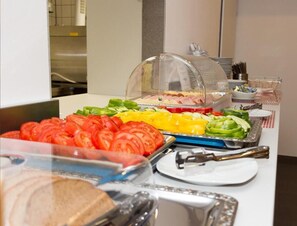 Daily buffet breakfast (EUR 16.90 per person)