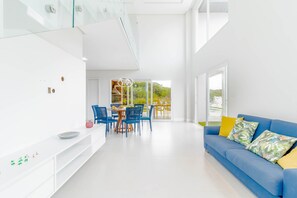 Chalet | Living area