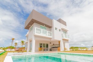 Chalet | Pool | Outdoor pool