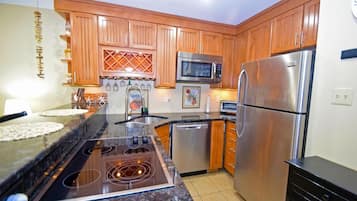 Condo, 1 Bedroom | Private kitchen | Fridge, coffee/tea maker, toaster