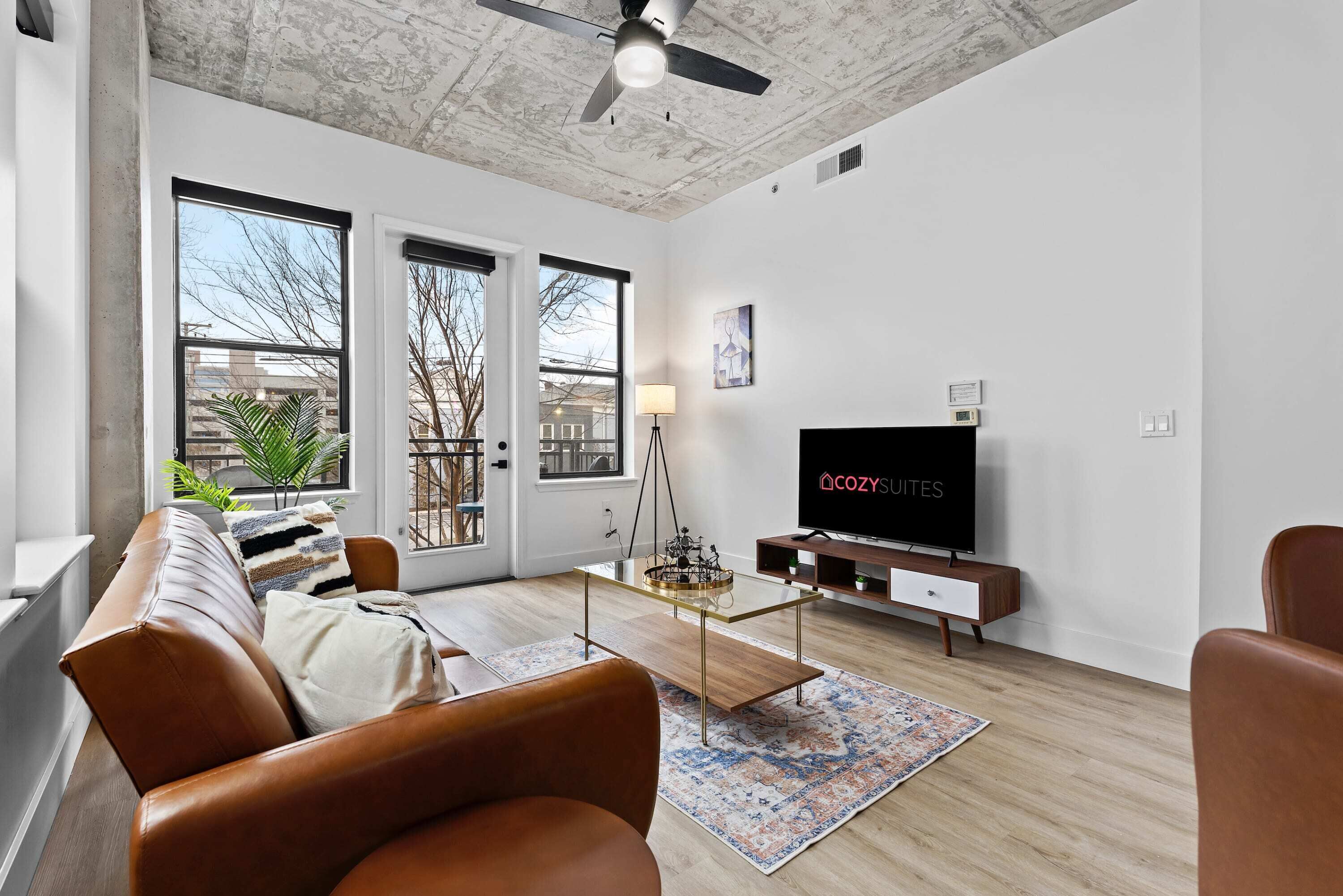 CozySuites Modern Midtown Loft 17