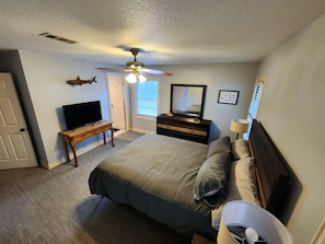 3 chambres, fer et planche à repasser, Wi-Fi gratuit, draps fournis