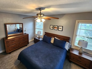 3 camere, ferro/asse da stiro, Wi-Fi gratuito, lenzuola