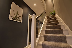 Hallway - Bellerose 1 (Lancaster)