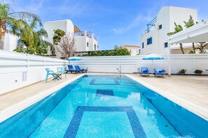 Beheizter Pool