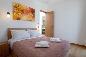 3 bedrooms, in-room safe, iron/ironing board, WiFi - Nisi Living Concept - Rhodes Villa (Ialysos)