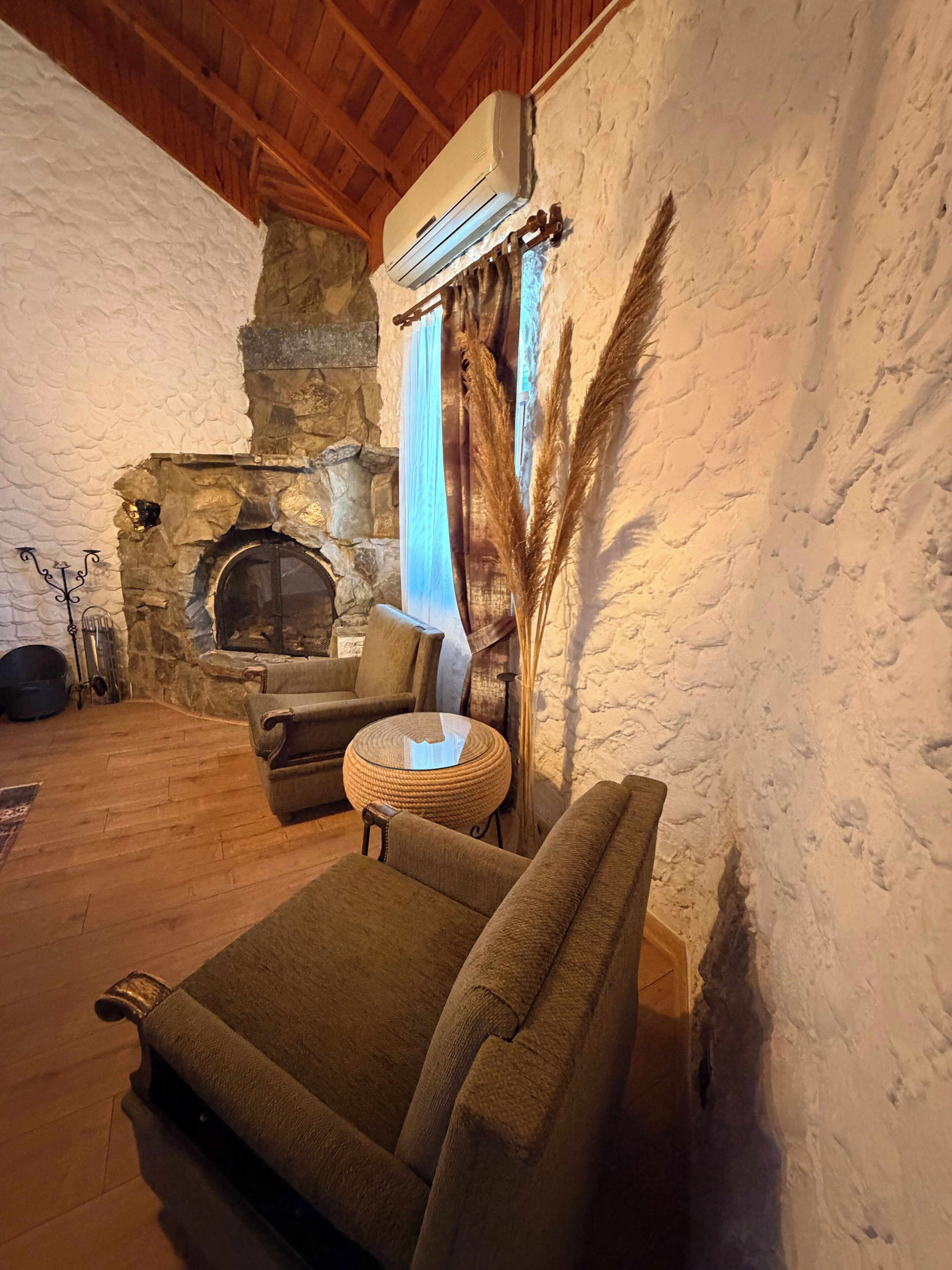 Luxury Double Room, 1 Bedroom, Non Smoking, Garden View | Laptop workspace, iron/ironing board, free WiFi