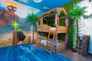 11 bedrooms, in-room safe, desk, iron/ironing board - Epic Themes | Pool/Hot Tub | Theater & Game Room (Reunion)