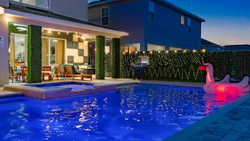 Udendørs pool, opvarmet pool