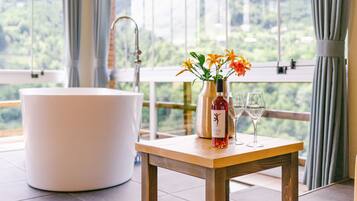 Panorama-Zimmer | Hochwertige Bettwaren, Select-Comfort-Betten, Minibar