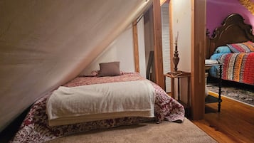 1 bedroom, iron/ironing board, travel crib, free WiFi