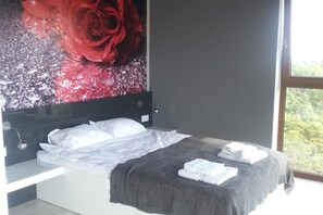 2 chambres, Wi-Fi gratuit, draps fournis