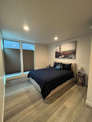 3 bedrooms, iron/ironing board, travel cot, free WiFi
