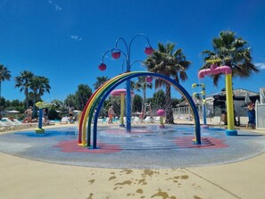Children's area - MOBILE HOME VIAS PLAGE 2 (Vias)
