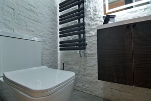 Bathroom - Bellerose 2 (Lancaster)
