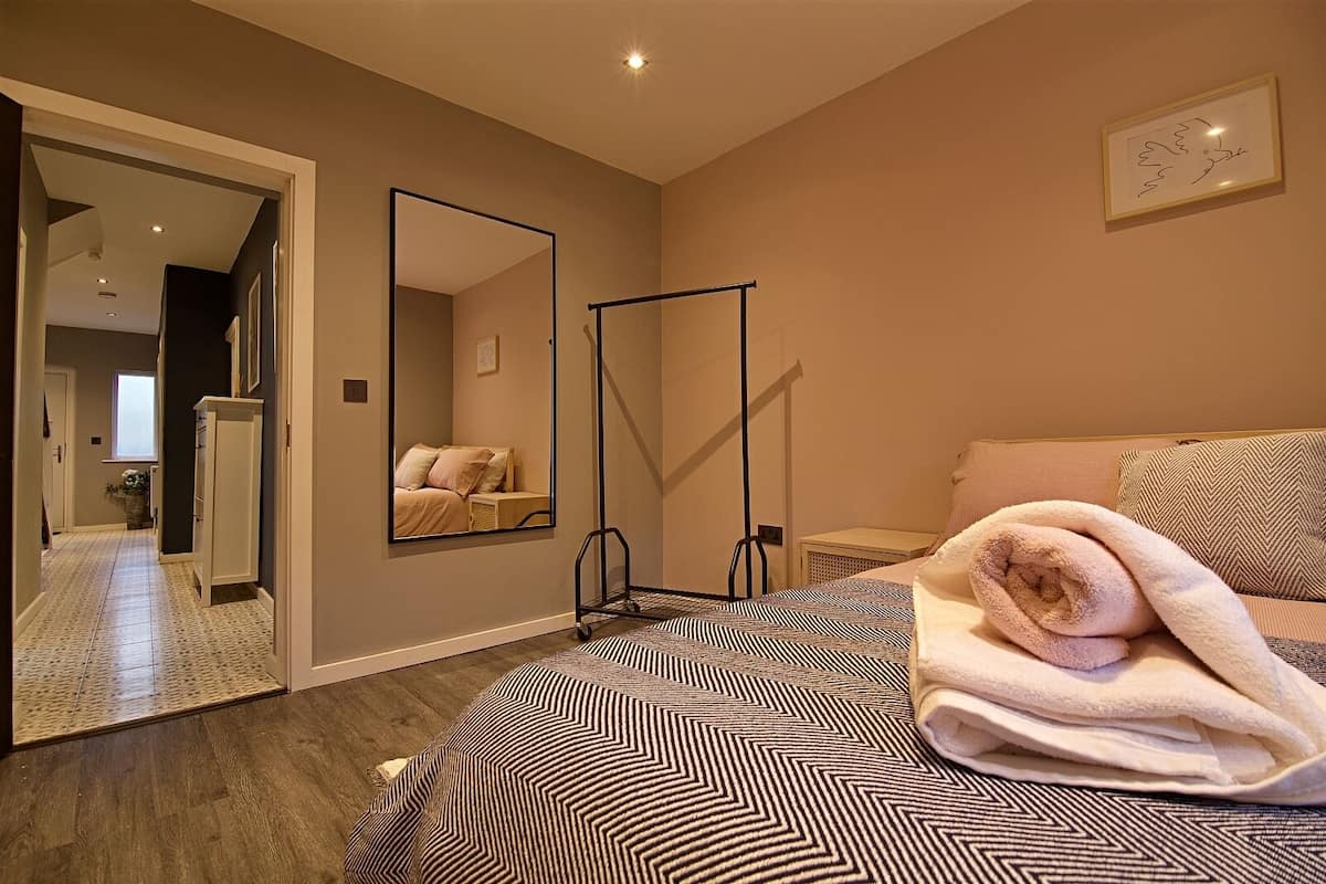 Basic Room | 7 bilik tidur, Wi-fi percuma