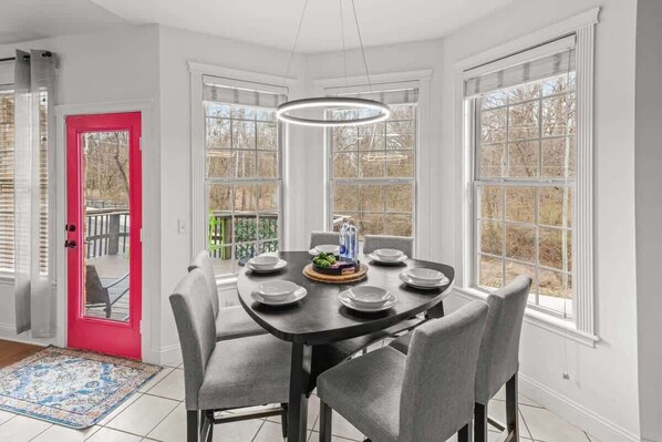 Dining - Modern 4BR Bike Retreat – Steps from Coler Trails (Bentonville)