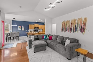 TV, fireplace, offices