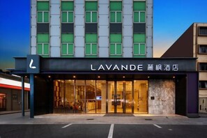 Exterior - Lavande Hotel (Huawei Gangtou Metro Station) (Shenzhen)