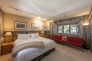 6 bedrooms, iron/ironing board, WiFi, bed sheets
