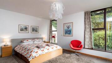 4 dormitorios, tabla de planchar con plancha, wifi gratis y ropa de cama