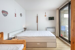 アイロン / アイロン台、WiFi (無料)