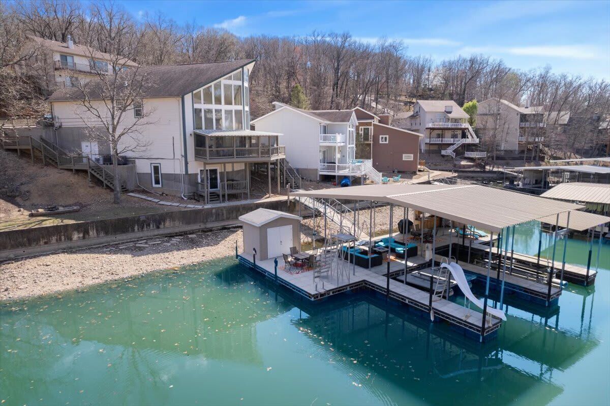 JMac's Lake Shack at LOTO